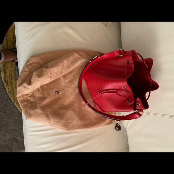 Louis Vuitton M41107 Epi Petit Noe - Picture 6 of 11